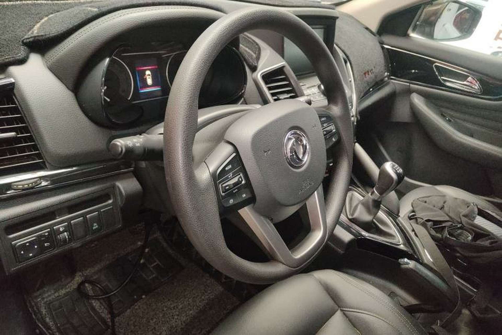 Used Dongfeng Aeolus AX7 2018 Classic 1.4T Manual Elite Model Steering Wheel