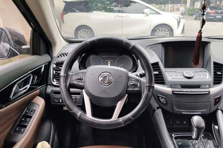 Used Dongfeng Aeolus AX7 2018 Classic 1.6T Automatic Prestige Model Steering Wheel