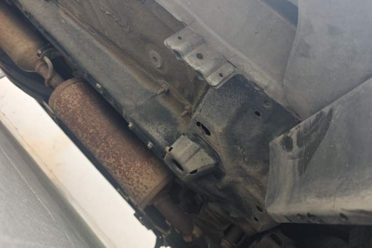 Used Dongfeng Aeolus AX7 2018 Classic 1.6T Automatic Prestige Model Chassis Front Right