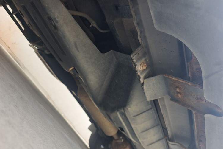 Used Dongfeng Aeolus AX7 2018 Classic 1.6T Automatic Prestige Model Chassis Rear Right