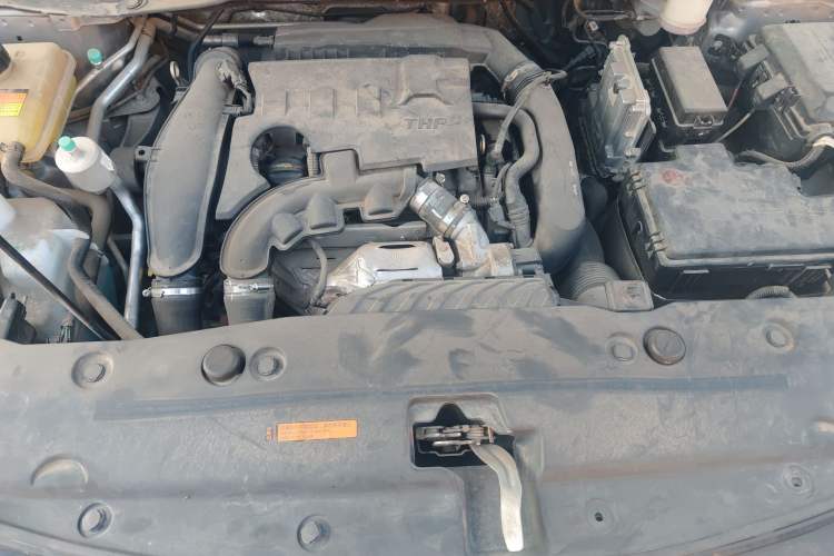 Used Dongfeng Aeolus AX7 2018 Classic 1.6T Automatic Luxury Model Engine Bay