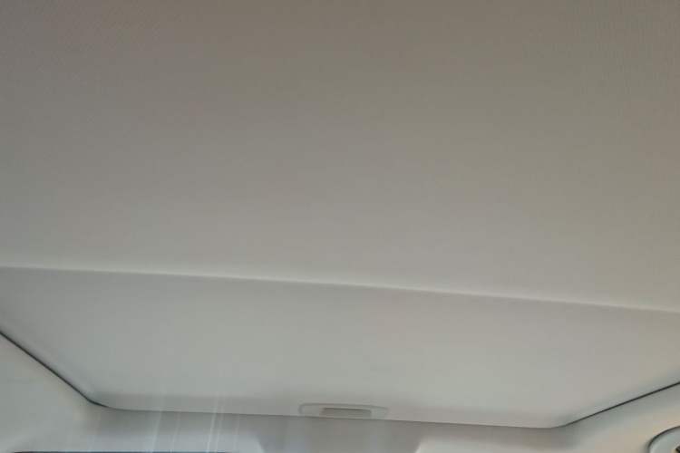 Used Dongfeng Aeolus AX7 2018 Classic 1.6T Automatic Luxury Model Headliner