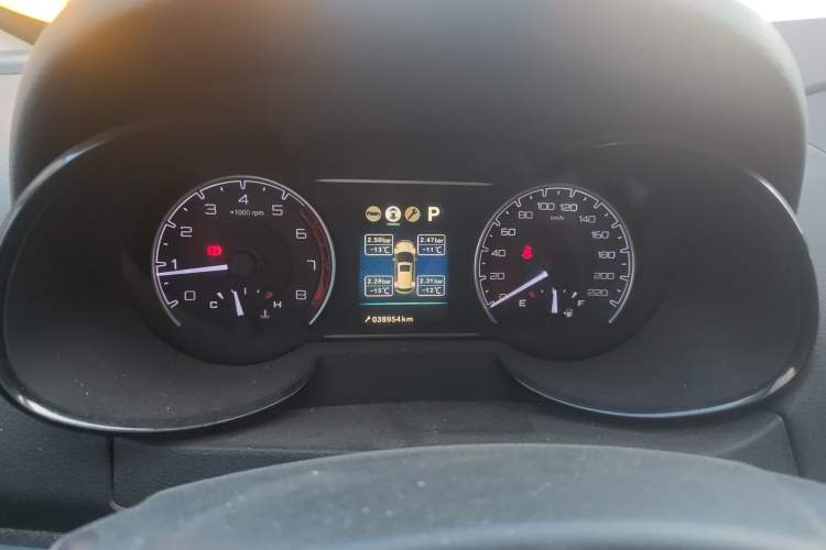 Used Dongfeng Aeolus AX7 2018 Classic 1.6T Automatic Luxury Model Instrument Cluster