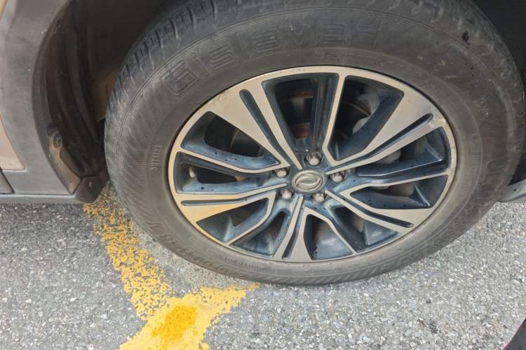 Used Dongfeng Aeolus AX7 2018 Classic 1.6T Automatic Luxury Model Right Front Wheel Hub