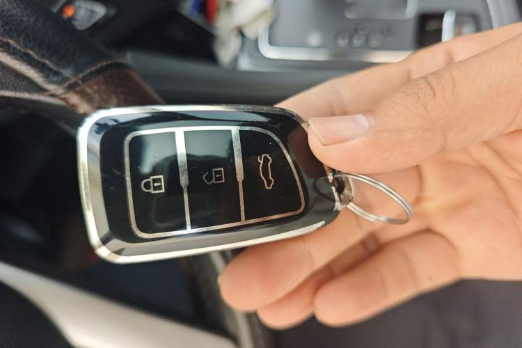 Used Dongfeng Aeolus AX7 2018 Classic 1.6T Automatic Prestige Model Vehicle Key