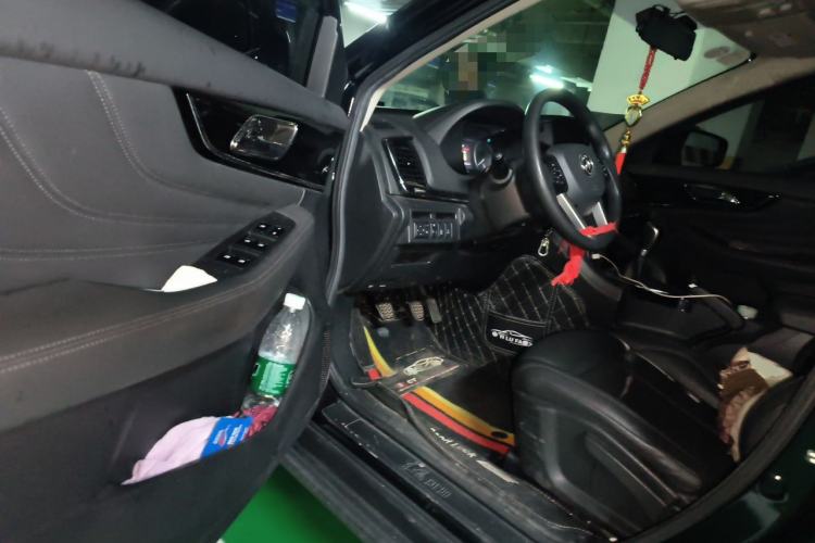 Used Dongfeng Aeolus AX7 2018 Classic 1.4T Manual Elite Model Driver Seat