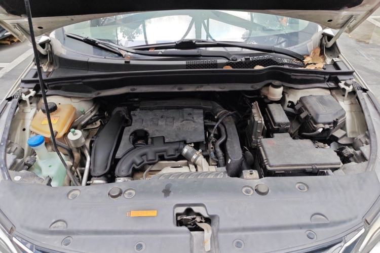 Used Dongfeng Aeolus AX7 2018 Classic 1.6T Automatic Luxury Model Engine Bay