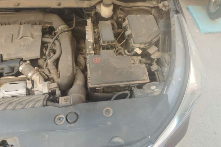 Used Dongfeng Aeolus AX7 2018 Classic 1.6T Automatic Luxury Model Engine Bay Left