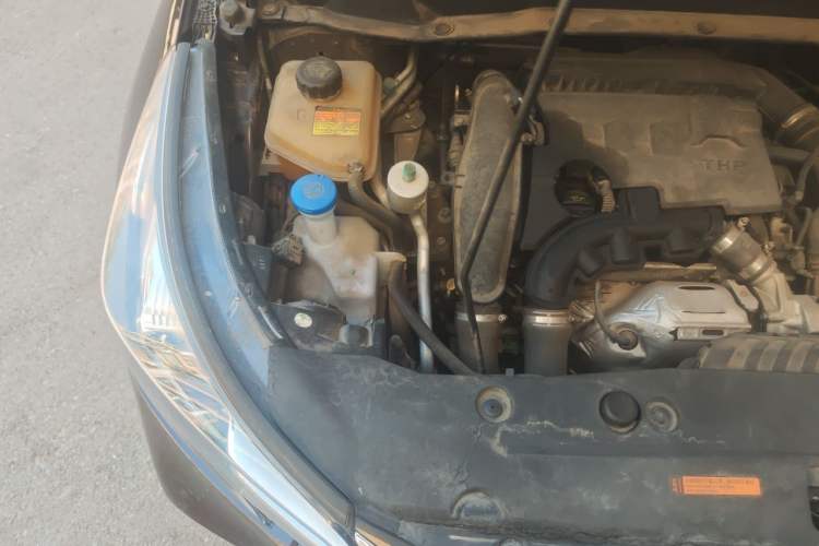 Used Dongfeng Aeolus AX7 2018 Classic 1.6T Automatic Luxury Model Engine Bay Right