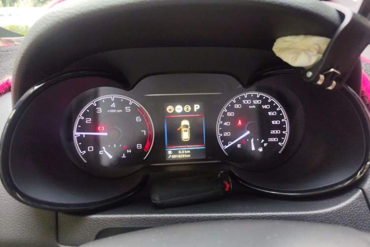 Used Dongfeng Aeolus AX7 2018 Classic 1.6T Automatic Luxury Model Instrument Cluster