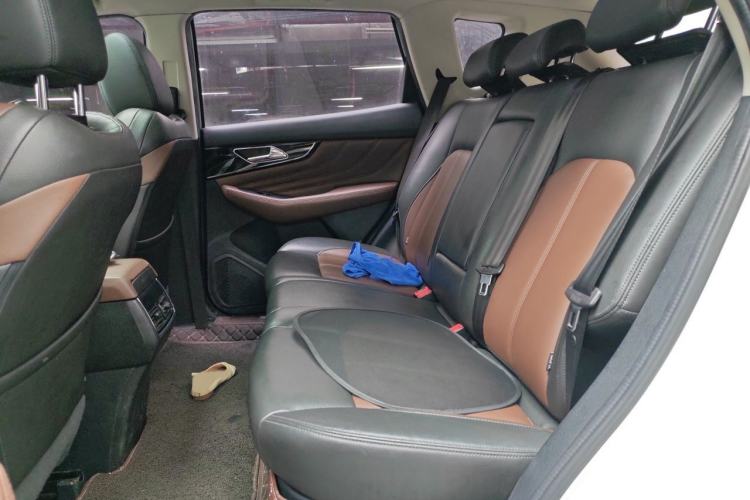 Used Dongfeng Aeolus AX7 2018 Classic 1.6T Automatic Luxury Model Left Rear Seat