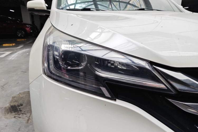 Used Dongfeng Aeolus AX7 2018 Classic 1.6T Automatic Luxury Model Right Front Headlight
