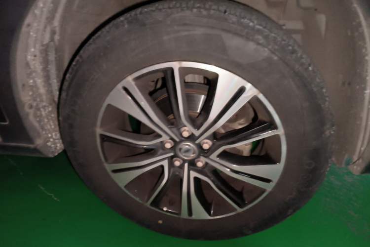 Used Dongfeng Aeolus AX7 2018 Classic 1.4T Manual Elite Model Right Front Wheel Hub