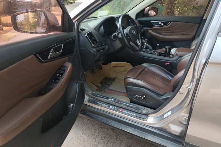 Used Dongfeng Aeolus AX7 2018 Classic 1.6T Automatic Luxury Model Driver Seat