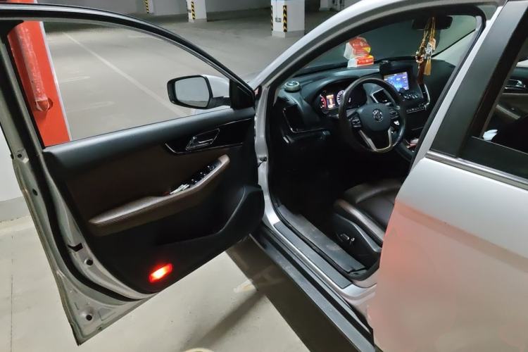 Used Dongfeng Aeolus AX7 2018 Classic 1.6T Automatic Luxury Model Driver Seat