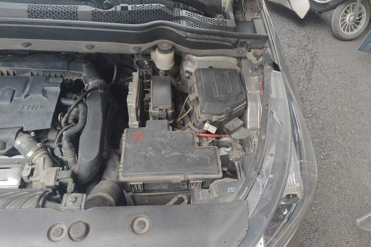 Used Dongfeng Aeolus AX7 2018 Classic 1.6T Automatic Prestige Model Engine Bay Left