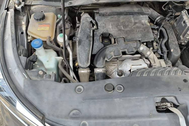 Used Dongfeng Aeolus AX7 2018 Classic 1.6T Automatic Luxury Model Engine Bay Right