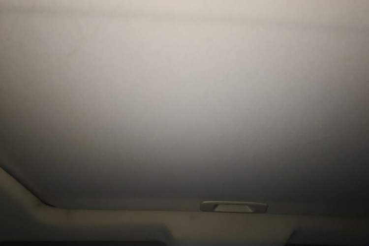 Used Dongfeng Aeolus AX7 2018 Classic 1.6T Automatic Luxury Model Headliner
