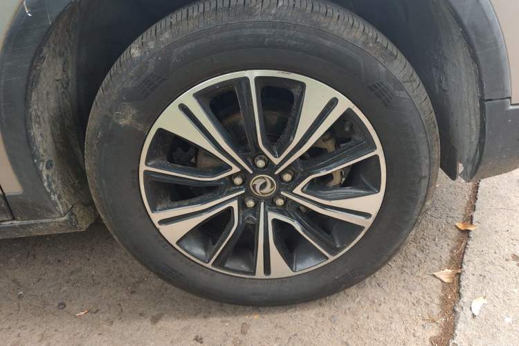 Used Dongfeng Aeolus AX7 2018 Classic 1.6T Automatic Luxury Model Right Front Wheel Hub