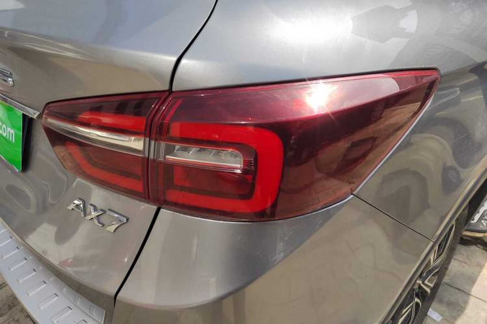 Used Dongfeng Aeolus AX7 2018 Classic 1.6T Automatic Luxury Model Right Rear Taillight