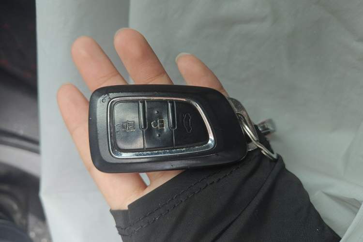 Used Dongfeng Aeolus AX7 2018 Classic 1.6T Automatic Prestige Model Vehicle Key