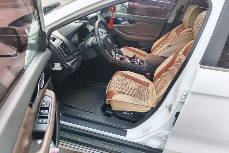 Used Dongfeng Aeolus AX7 2018 Classic 1.6T Automatic Luxury Model Driver Seat