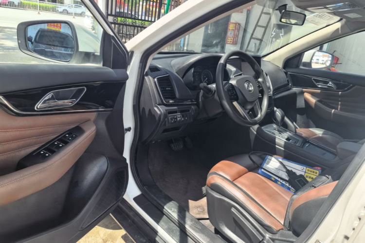 Used Dongfeng Aeolus AX7 2018 Classic 1.6T Automatic Elite Model Driver Seat