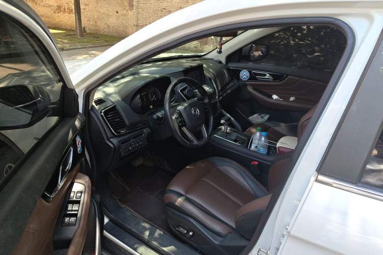 Used Dongfeng Aeolus AX7 2018 Classic 1.6T Automatic Luxury Model Driver Seat