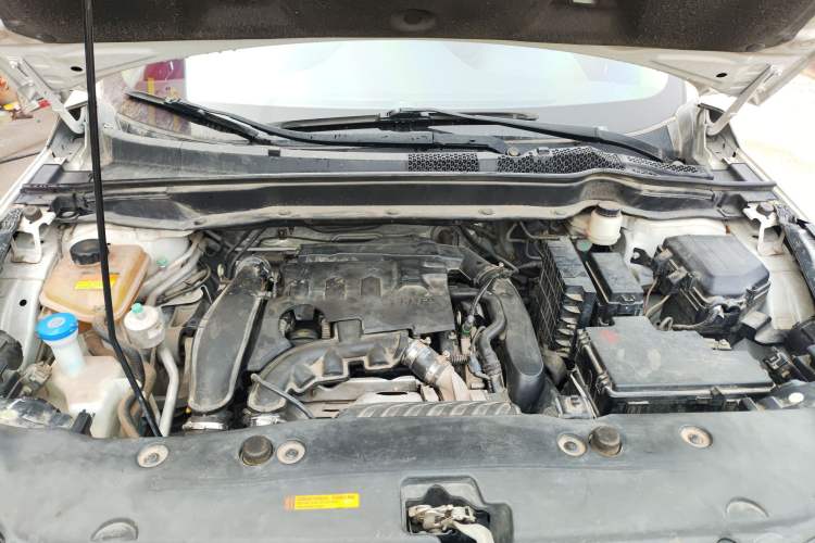 Used Dongfeng Aeolus AX7 2018 Classic 1.6T Automatic Luxury Model Engine Bay