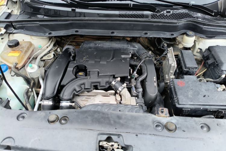 Used Dongfeng Aeolus AX7 2018 Classic 1.6T Automatic Luxury Model Engine Bay