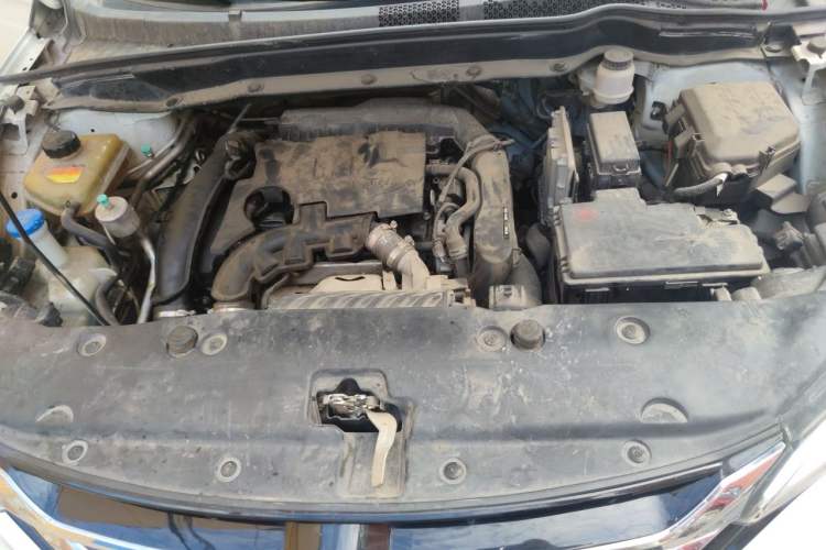 Used Dongfeng Aeolus AX7 2018 Classic 1.6T Automatic Luxury Model Engine Bay