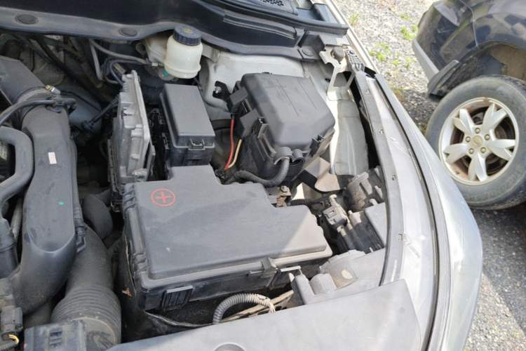 Used Dongfeng Aeolus AX7 2018 Classic 1.6T Automatic Elite Model Engine Bay Left