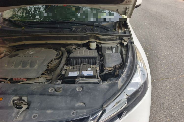 Used Dongfeng Aeolus AX7 2018 Classic 1.4T Manual Advanced Model Engine Bay Left