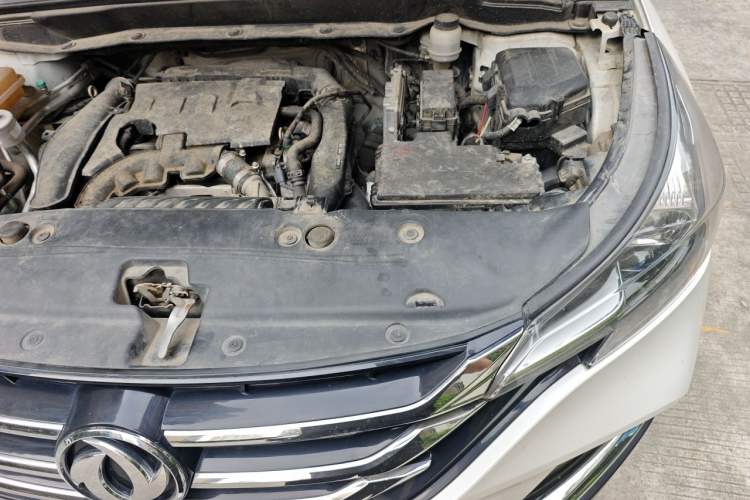 Used Dongfeng Aeolus AX7 2018 Classic 1.6T Automatic Luxury Model Engine Bay Left