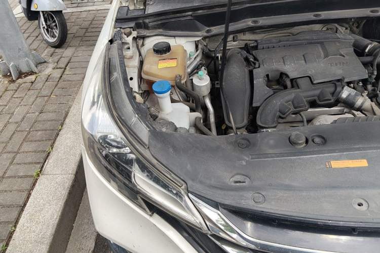 Used Dongfeng Aeolus AX7 2018 Classic 1.6T Automatic Luxury Model Engine Bay Right