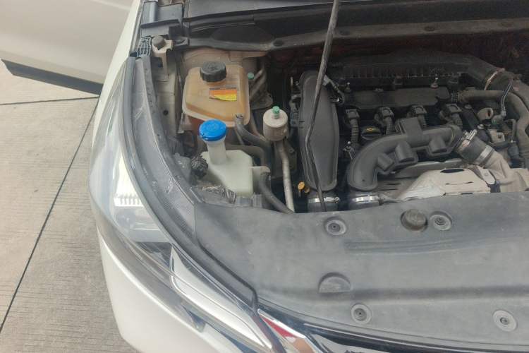 Used Dongfeng Aeolus AX7 2018 Classic 1.6T Automatic Luxury Model Engine Bay Right