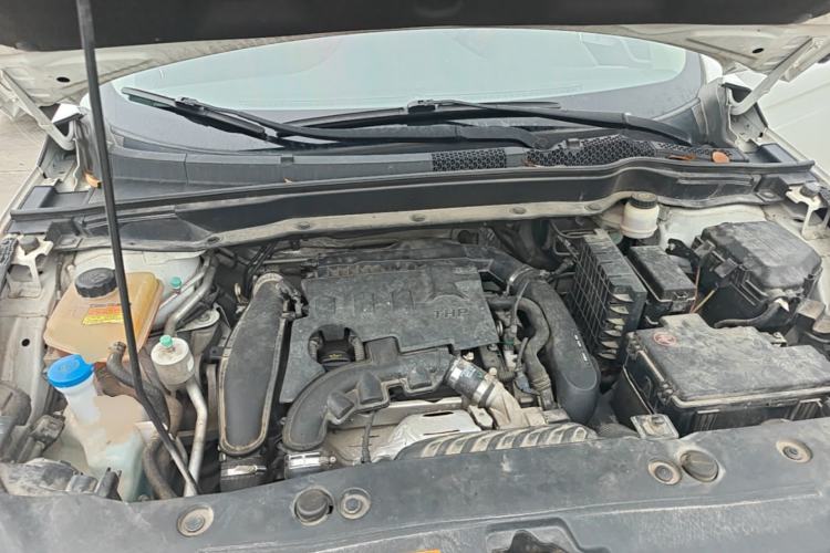 Used Dongfeng Aeolus AX7 2018 Classic 1.6T Automatic Luxury Model Engine Bay