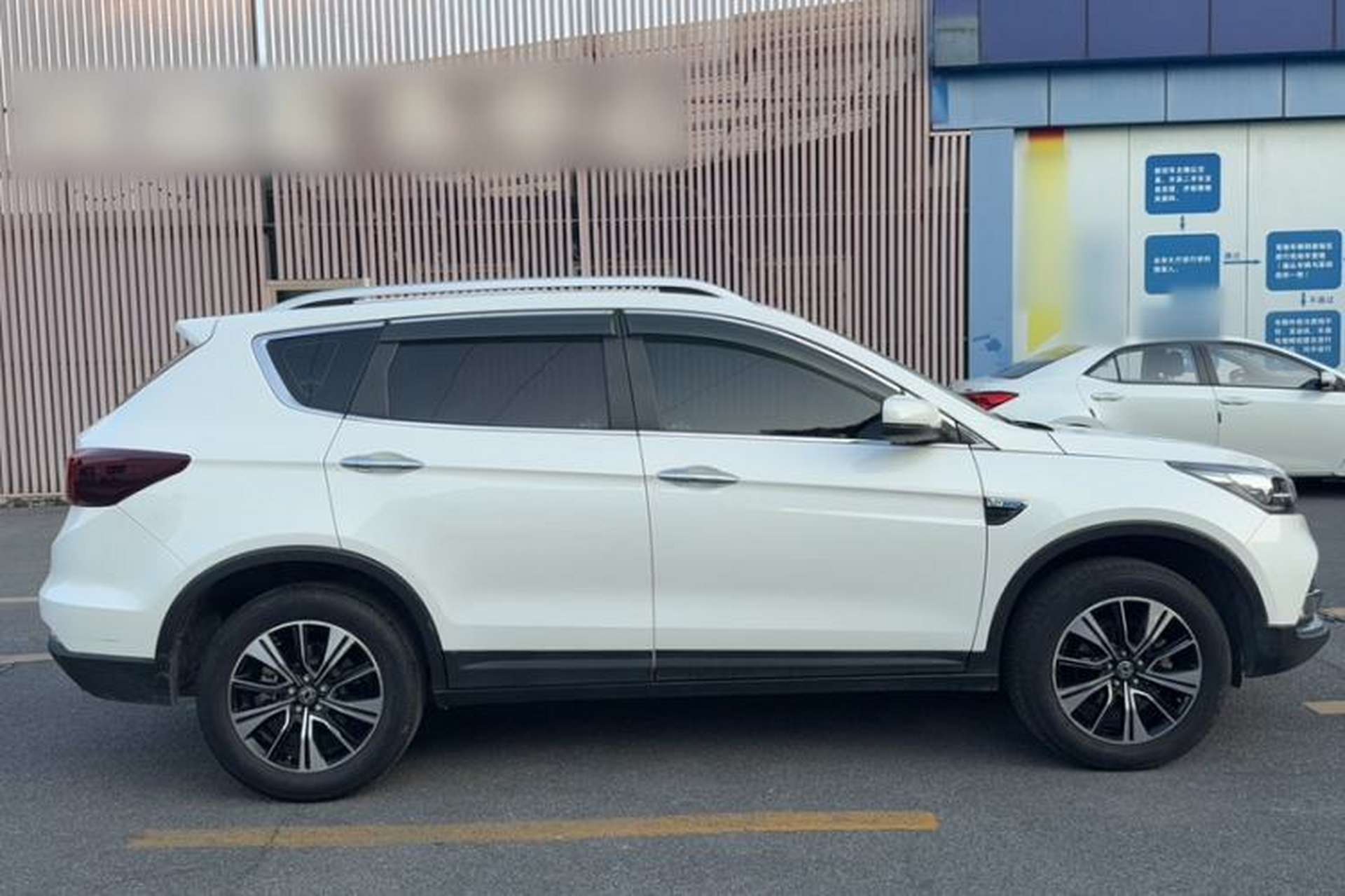 Used Dongfeng Aeolus AX7 2018 Classic 1.6T Automatic Elite Model Exterior 5