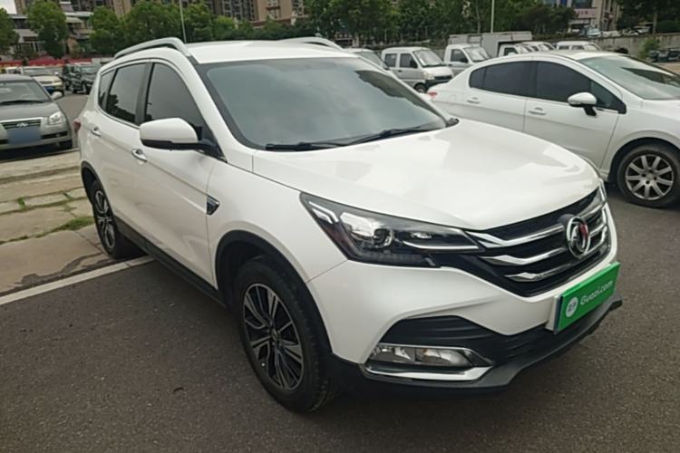Used Dongfeng Aeolus AX7 2018 Classic 1.6T Automatic Elite Model Front Right 45 Deg
