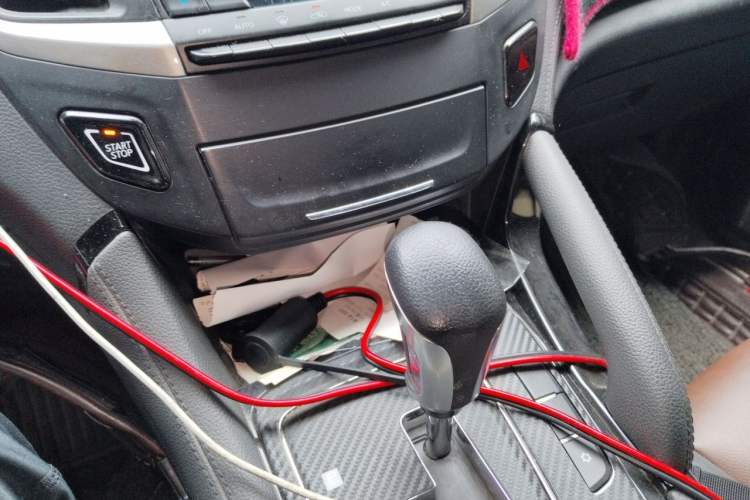 Used Dongfeng Aeolus AX7 2018 Classic 1.6T Automatic Luxury Model Gear Lever