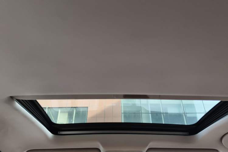 Used Dongfeng Aeolus AX7 2018 Classic 1.6T Automatic Luxury Model Headliner