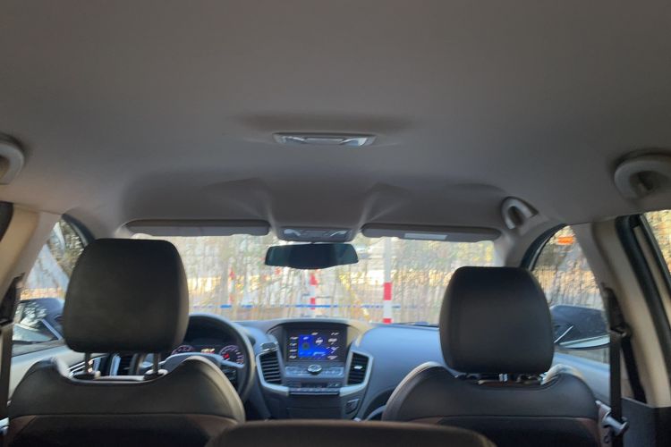 Used Dongfeng Aeolus AX7 2018 Classic 1.6T Automatic Elite Model Headliner