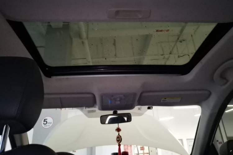 Used Dongfeng Aeolus AX7 2018 Classic 1.6T Automatic Luxury Model Headliner