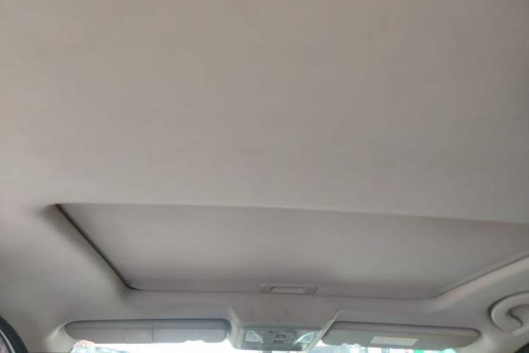 Used Dongfeng Aeolus AX7 2018 Classic 1.6T Automatic Luxury Model Headliner