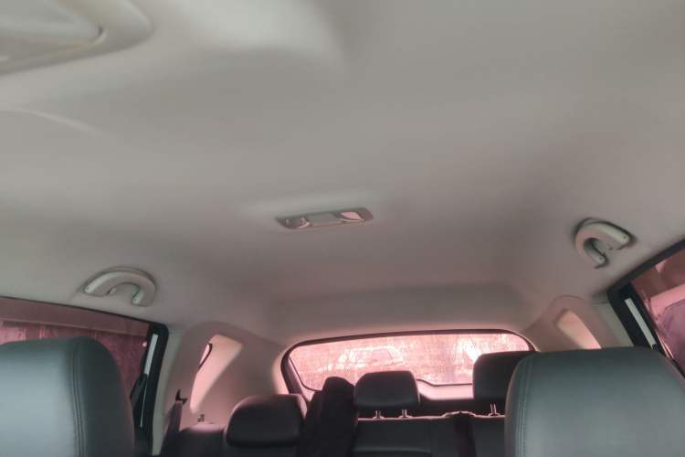 Used Dongfeng Aeolus AX7 2018 Classic 1.6T Automatic Elite Model Headliner