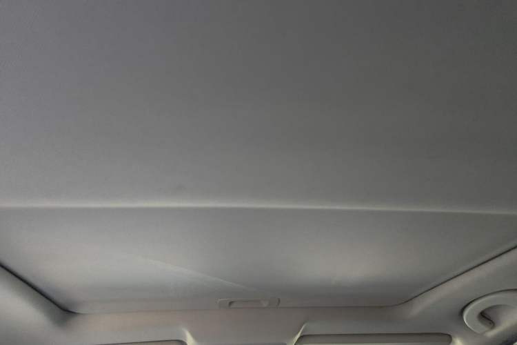 Used Dongfeng Aeolus AX7 2018 Classic 1.6T Automatic Luxury Model Headliner