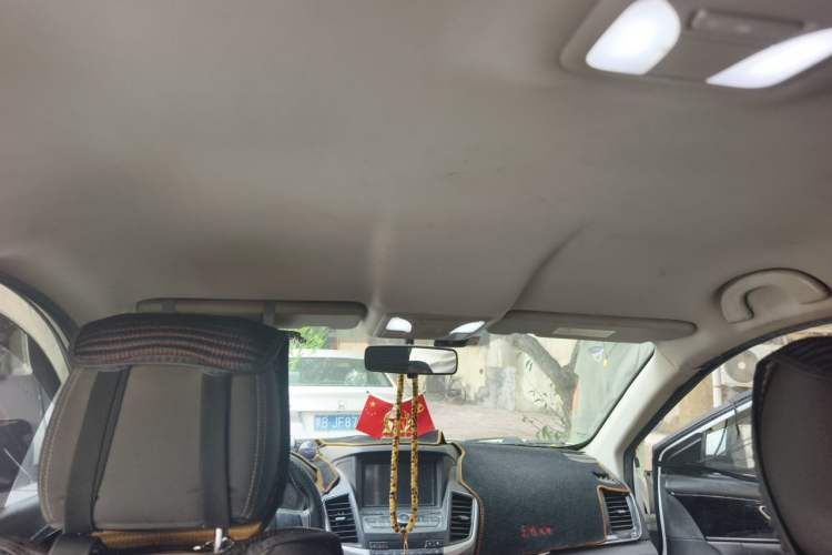 Used Dongfeng Aeolus AX7 2018 Classic 1.4T Manual Advanced Model Headliner