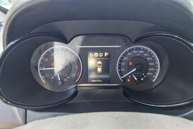 Used Dongfeng Aeolus AX7 2018 Classic 1.6T Automatic Elite Model Instrument Cluster