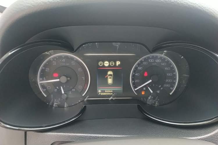 Used Dongfeng Aeolus AX7 2018 Classic 1.6T Automatic Luxury Model Instrument Cluster