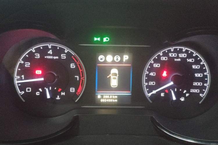 Used Dongfeng Aeolus AX7 2018 1.6T Automatic Luxury Special Edition Instrument Cluster